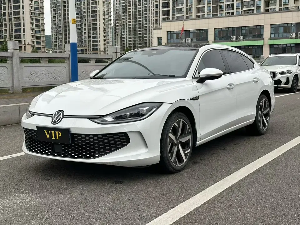 Volkswagen Lamando Lingdu 2024 2024 Lingdu Lingdu L 280TSI DSG Cool Edition 2025 — photo 1, buy with delivery to Moscow