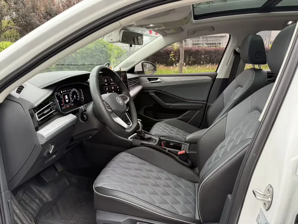 Volkswagen Sagitar Sagitar 300TSI DSG Beyond Edition 2024 — миниатюра 5