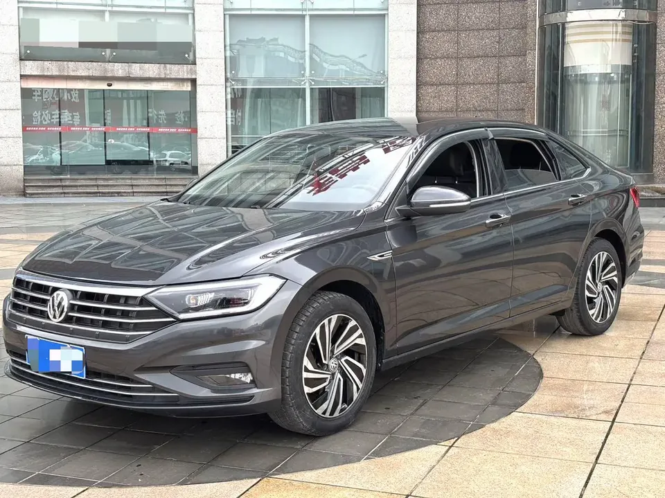 Volkswagen Sagitar 2022