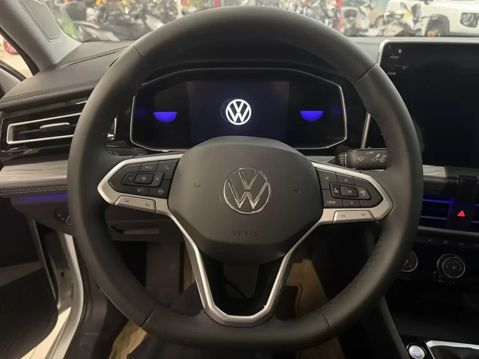 Volkswagen Sagitar Sagitar facelift 300TSI DSG Beyond Edition 2025 — миниатюра 3