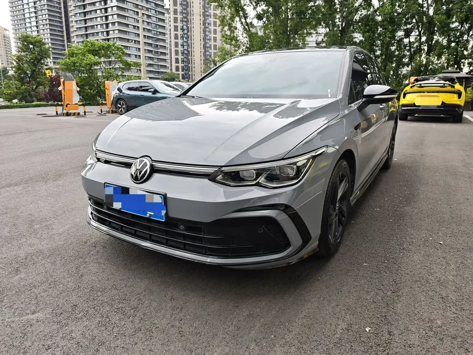 Volkswagen Golf Golf 2023 Golf 2023 280TSI DSG R-Line Lite 2023 — photo 1, buy with delivery to Moscow