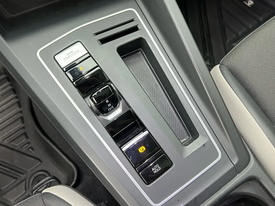 Volkswagen Golf golf 2021 280TSI DSG Pro 2022 — миниатюра 4