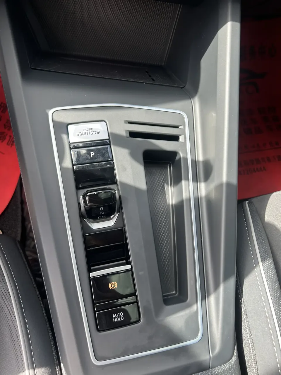 Volkswagen Golf golf 2023 280TSI DSG R-Line facelift 2024 — thumbnail 3