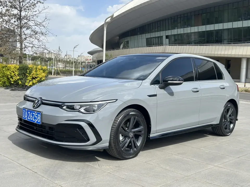 Volkswagen Golf 2024
