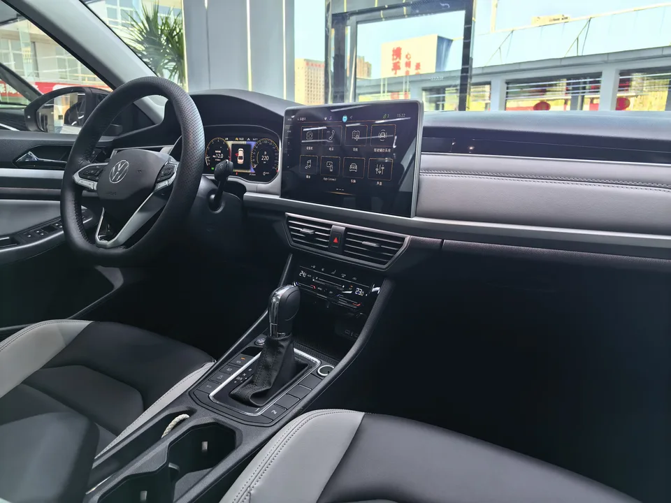 Volkswagen Bora 300TSI DSG Premium Edition 2024 — миниатюра 4