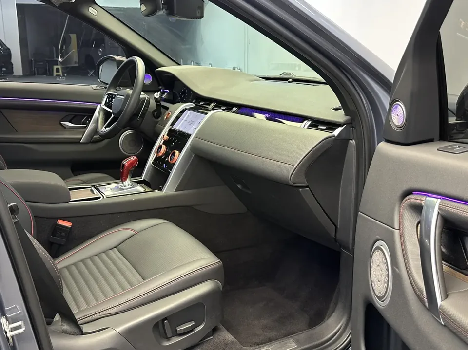 Land Rover Discover Sports Discover Sports 2022 Discovery Sport 2022 249PS R-Dynamic SE Performance Technology Edition 5 Seaters 2022 — thumbnail 4