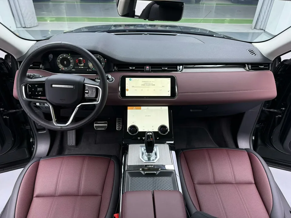 Land Rover Range Rover Evoque Aurora L 249PS R-Dynamic Luxury Edition 2024 — миниатюра 4