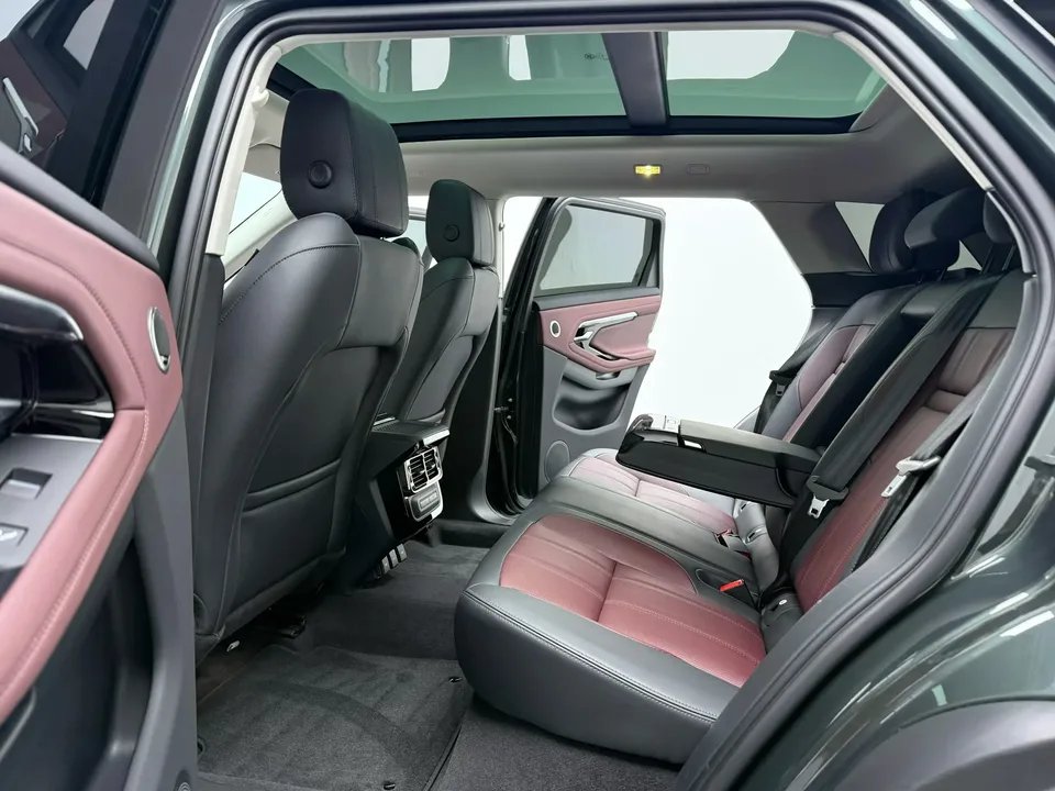 Land Rover Range Rover Evoque Aurora L 249PS R-Dynamic Luxury Edition 2024 — миниатюра 5