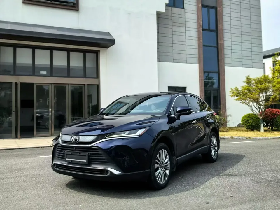 Toyota HARRIER 2022