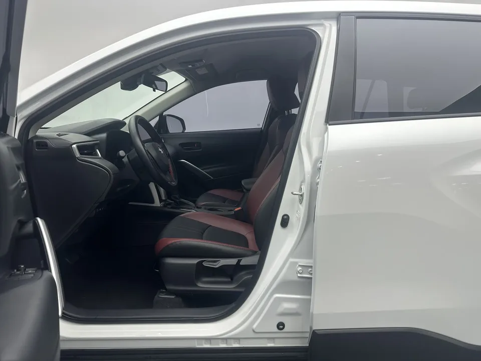 Toyota CorollaCross 2.0L CVT Pioneer Edition 2023 — миниатюра 5