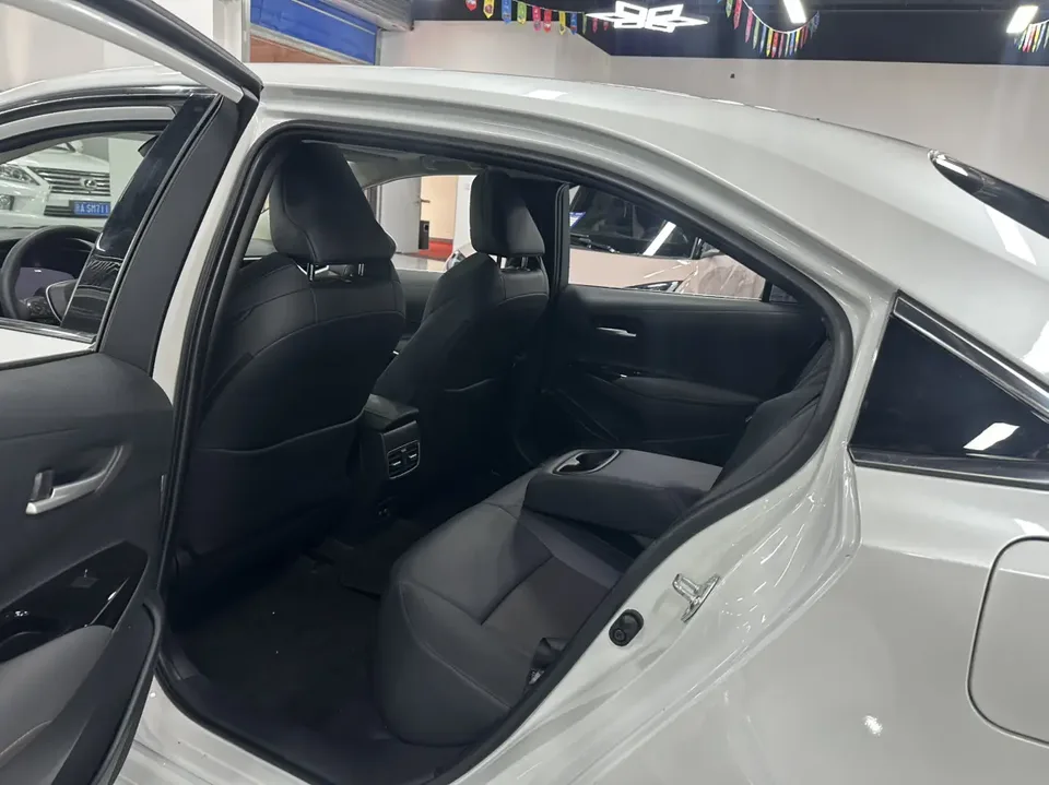 Toyota Levin Ling Shang 2023 2.0L Leading Edition 2023 — миниатюра 3