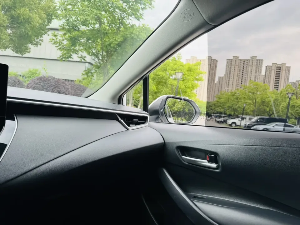 Toyota Levin Levin Hybrid 1.8L Knight Edition 2024 — миниатюра 3