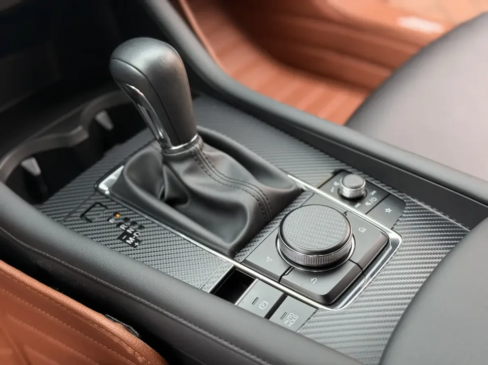 Mazda Axela Mazda3 2023 2.0L Automatic Premium Edition 2023 — миниатюра 5