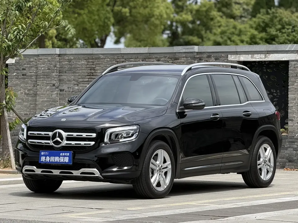 Mercedes-Benz GLB-Class 2023