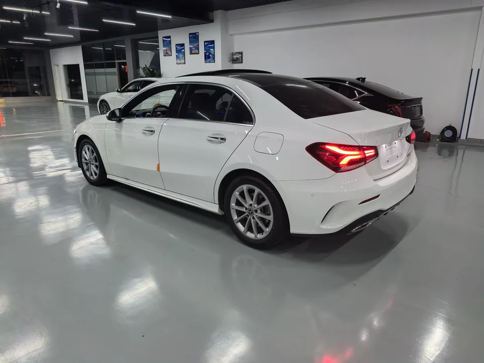 Mercedes-Benz Mercedes Benz A Class Mercedes-Benz A-Class 2022 A 200 L Sports Sedan Fashion Edition 2022 — миниатюра 4