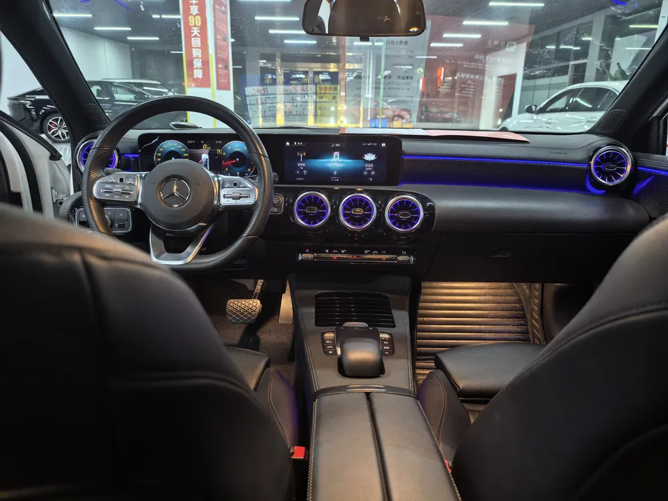 Mercedes-Benz Mercedes Benz A Class Mercedes-Benz A-Class 2022 A 200 L Sports Sedan Fashion Edition 2022 — миниатюра 5