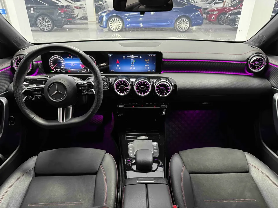 Mercedes-Benz Mercedes Benz A Class Mercedes-Benz A-Class 2024 A 200 L Fashion Edition 2024 — миниатюра 3