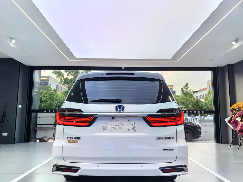 Honda Odyssey Odyssey 2024 2.0L Sharp Enjoy Edition 2024 — миниатюра 2