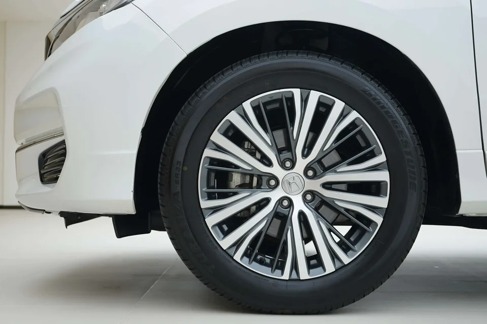 Honda Avancier 240 TURBO CVT Comfort Edition 2023 — миниатюра 4