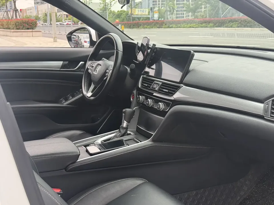 Honda Inspire Inship 2022 260TURBO Exquisite Edition 2022 — миниатюра 5