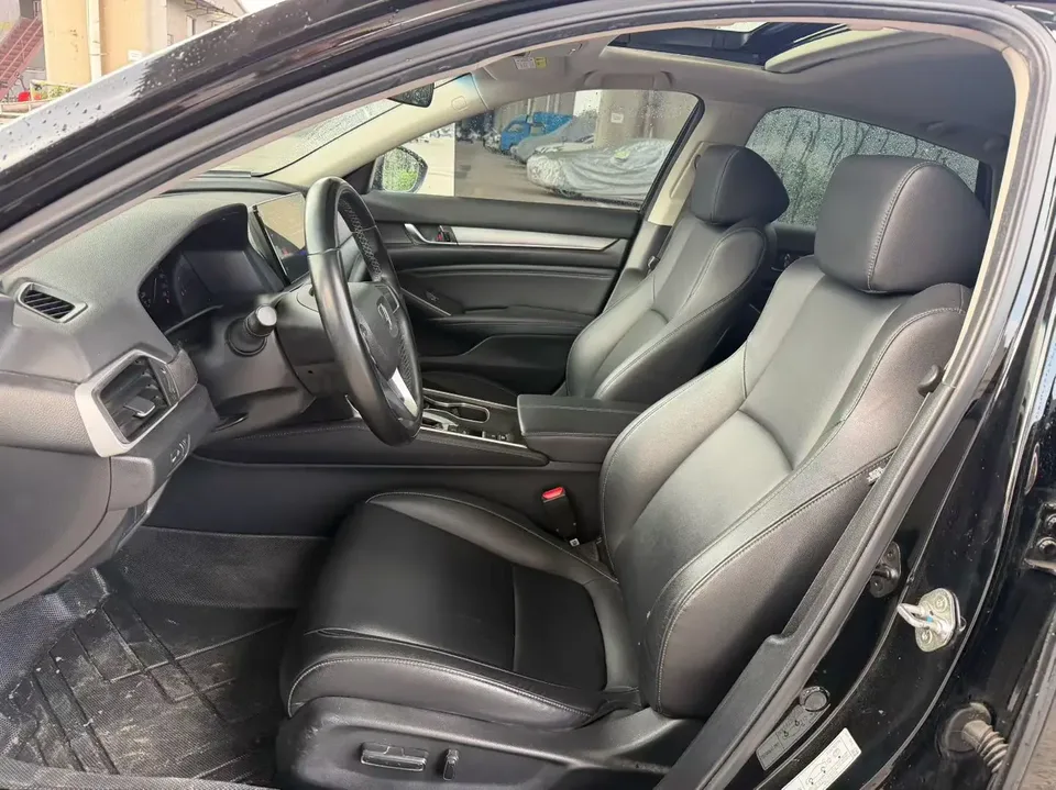 Honda Accord Accord 2022 260TURBO Deluxe Edition 2022 — миниатюра 5