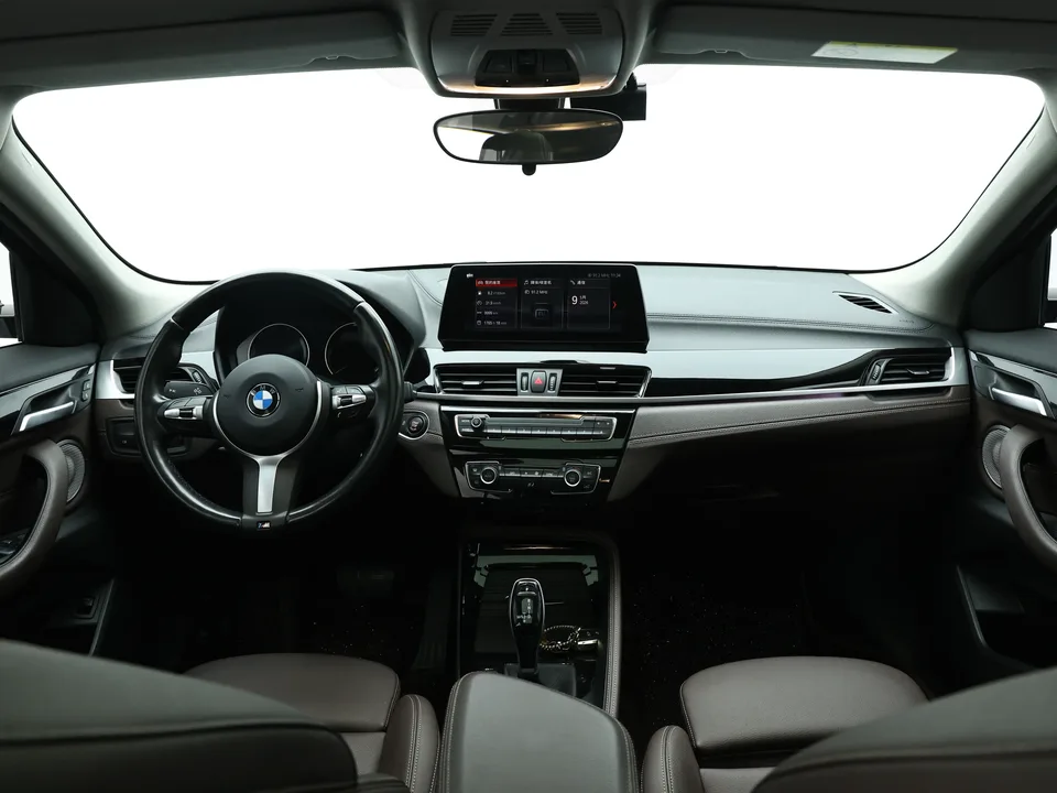 BMW X2 facelift sDrive25i M Sport package 2022 — миниатюра 3