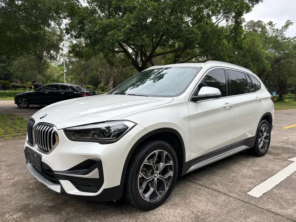 BMW X1 BMW X1 2022 sDrive20Li Fashion Edition 2022 — фото 1, купить с доставкой в Москву