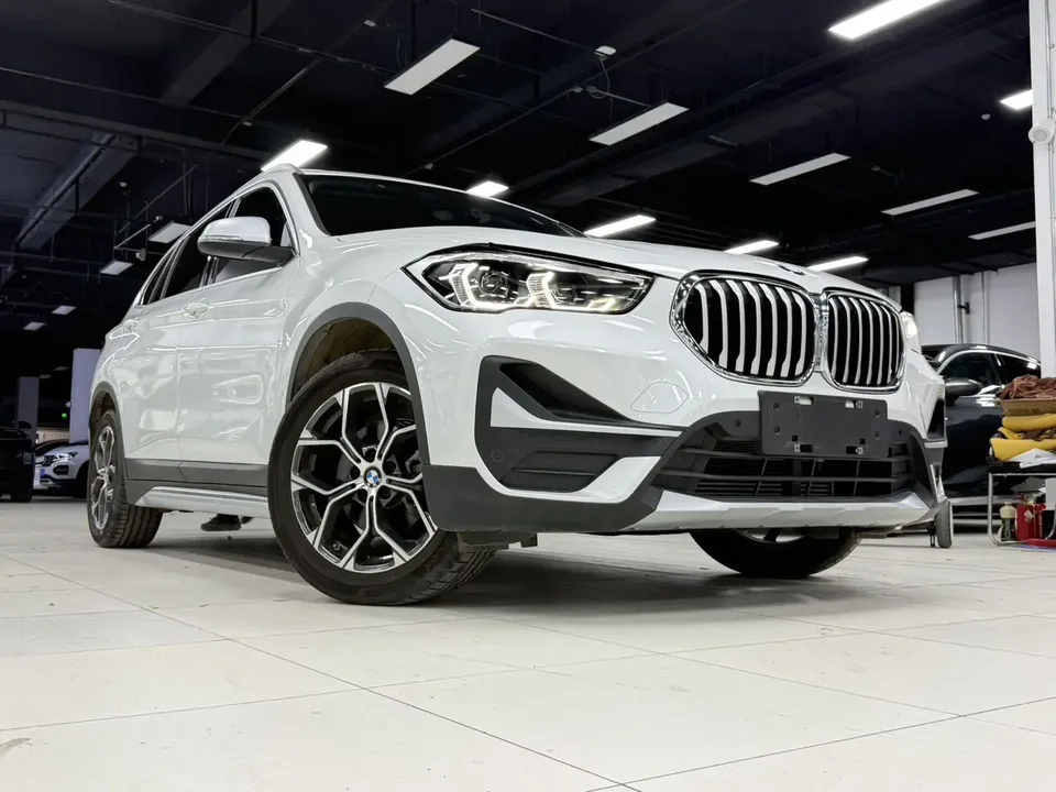 BMW X1 BMW X1 2022 sDrive20Li Exclusive Model 2022 — миниатюра 4