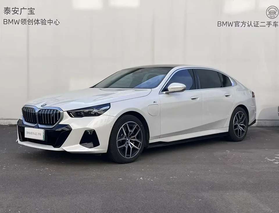 BMW i5 BMW i5 2024 eDrive35L Premium M Sport Package 2024 — photo 1, buy with delivery to Moscow