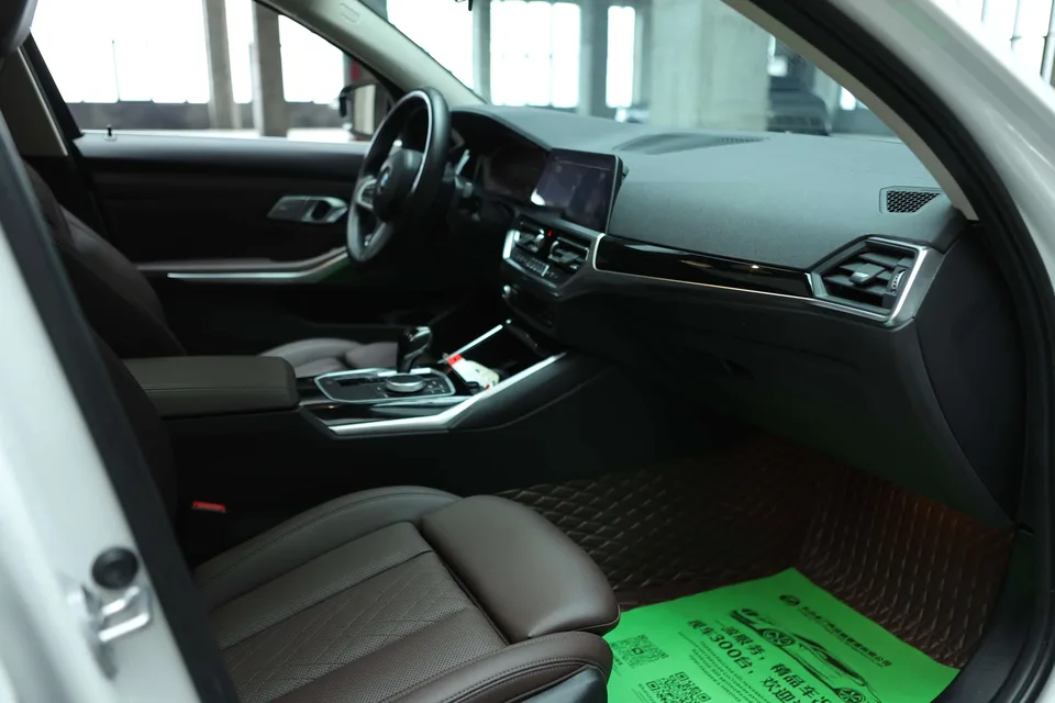 BMW 3 Series BMW 3 Series 2022 320Li M Sport Package 2022 — миниатюра 3