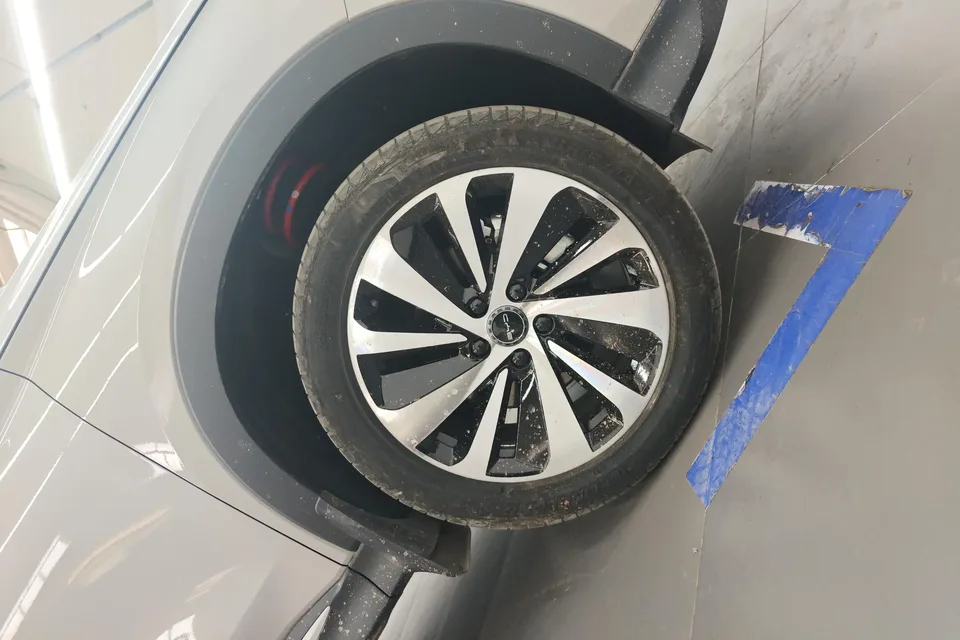 BYD Song PLUS EV Champion Edition 520KM Premium 2023 — миниатюра 2