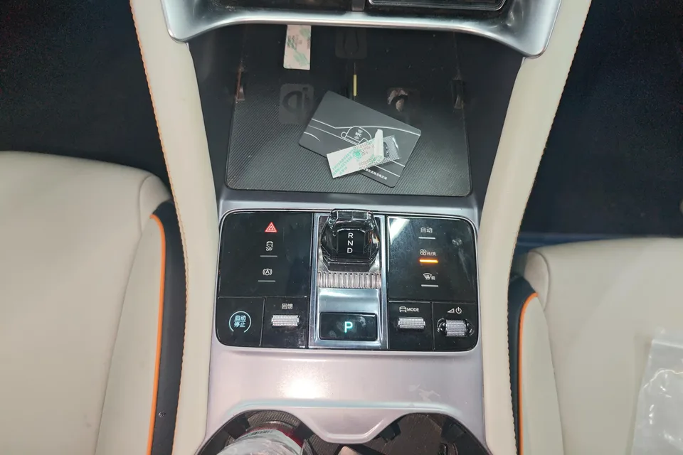 BYD Song PLUS EV Champion Edition 520KM Premium 2023 — миниатюра 3