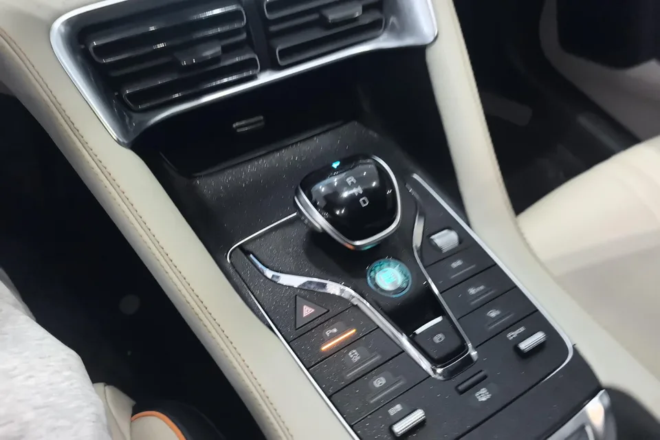 BYD Song PLUS EV Premium Edition 2022 — миниатюра 5