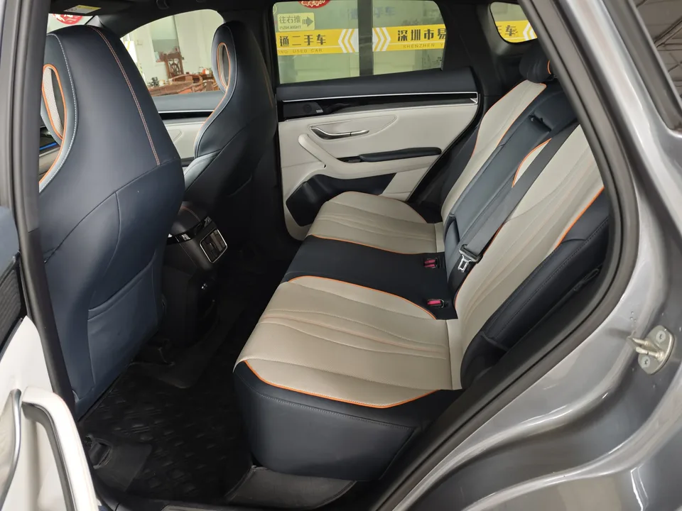 BYD Song PLUS DM DM-i 110KM 2WD flagship model 2022 — миниатюра 3