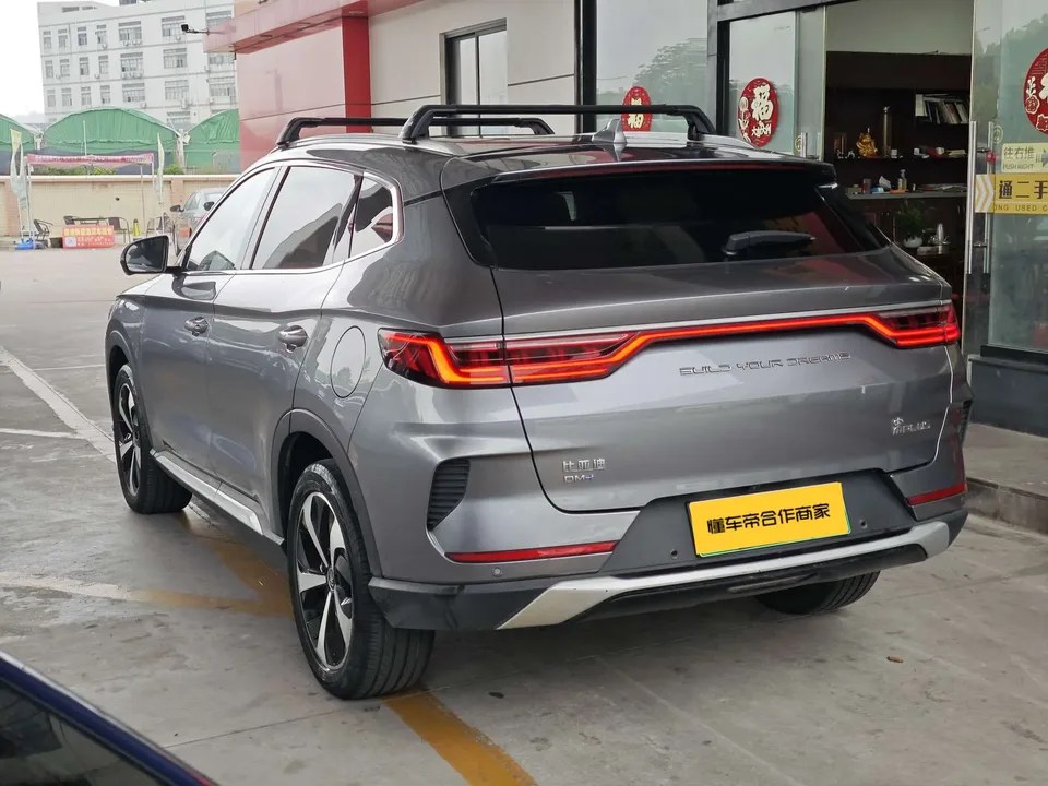 BYD Song PLUS DM DM-i 110KM 2WD flagship model 2022 — миниатюра 4