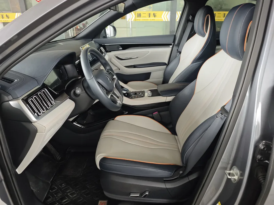 BYD Song PLUS DM DM-i 110KM 2WD flagship model 2022 — миниатюра 5