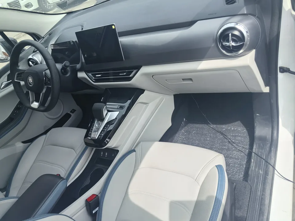 BYD Yuan Pro Yuan Pro 2023 401KM Luxury 2024 — thumbnail 2