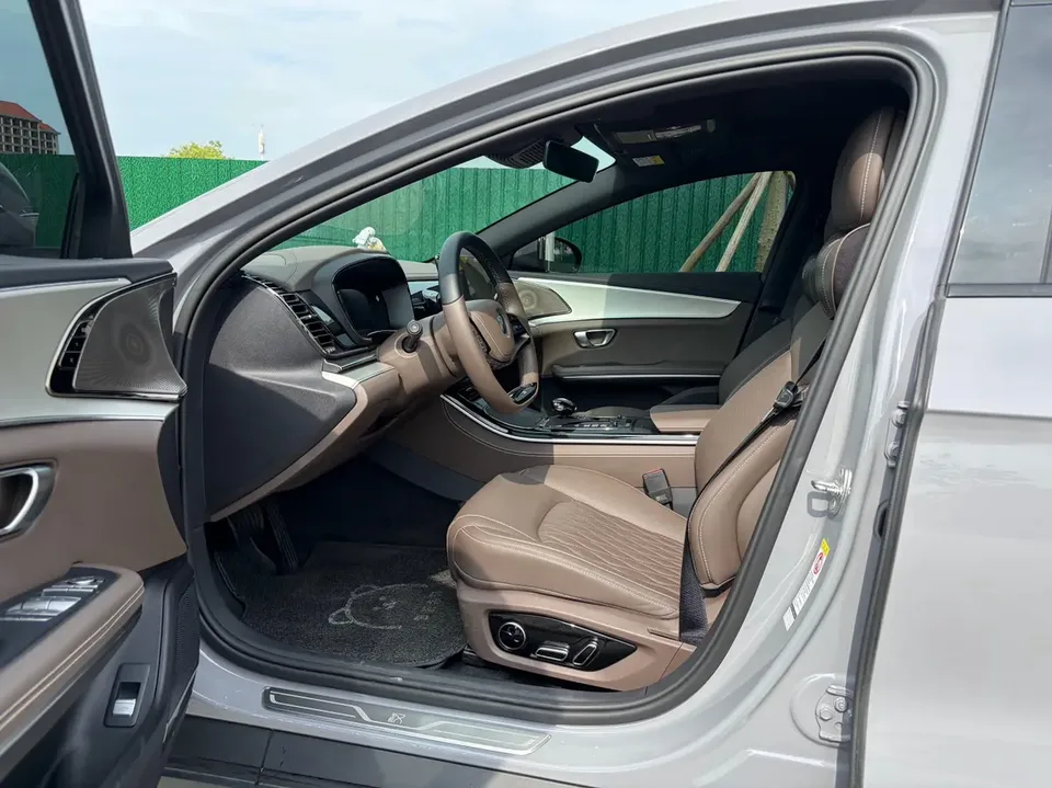 BYD Han DM Intelligent Driving Edition DM-i 125KM Elite 2024 — миниатюра 5