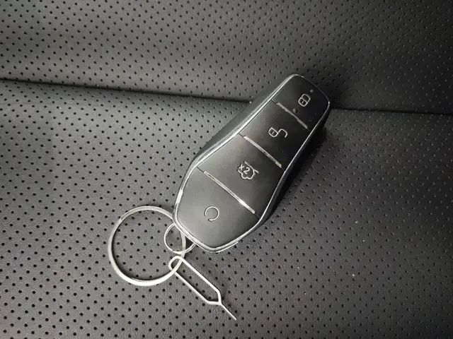 BYD Seal 06DM Seal 06DM 2024 DM-i 120KM Premium Edition 2024 — thumbnail 3