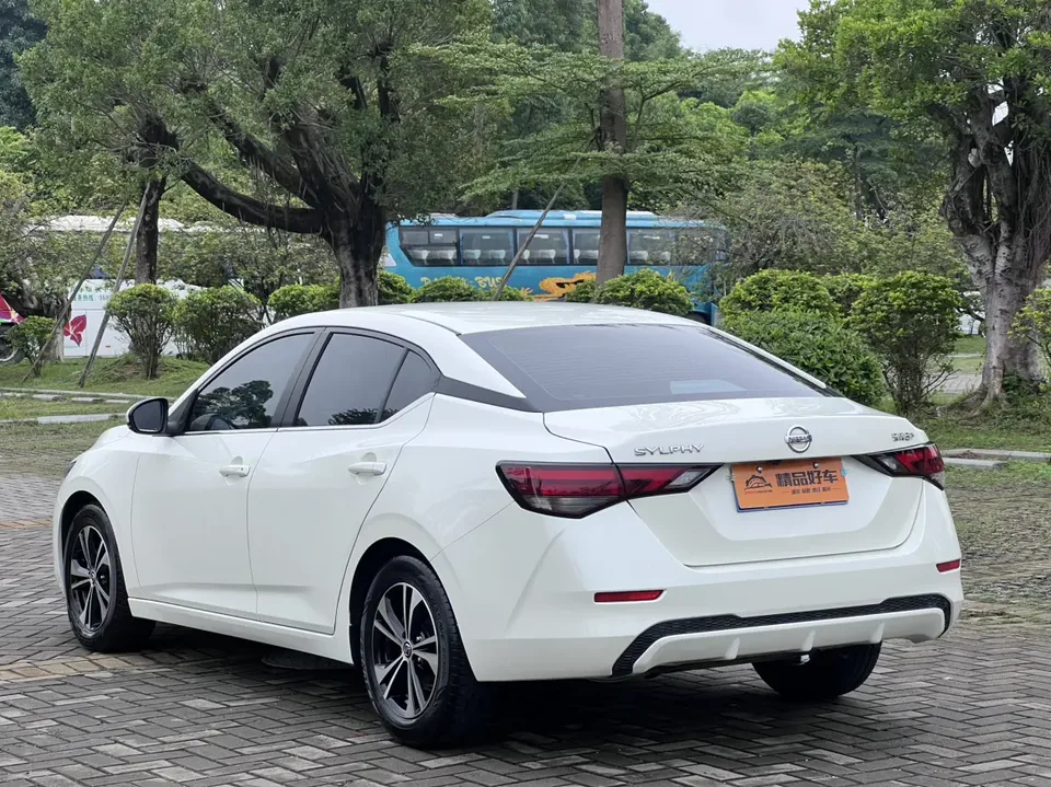 Nissan Sylphy Sylphy 2022 Sylphy 2022 1.6L XL CVT Enjoy Edition 2023 — thumbnail 2