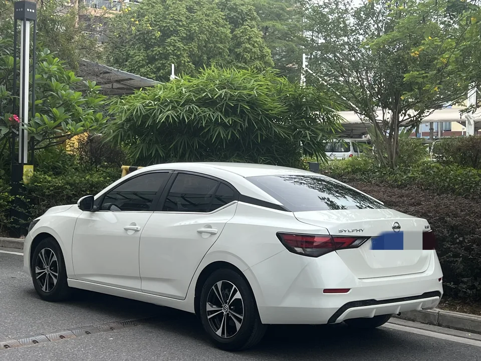 Nissan Sylphy Sylphy 2022 Sylphy 2022 1.6L XL CVT Enjoy Edition 2022 — thumbnail 4