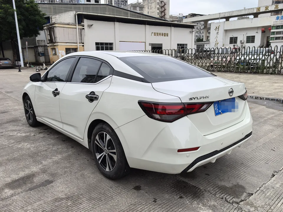 Nissan Sylphy Sylphy 2022 Sylphy 2022 1.6L XL CVT Enjoy Edition 2022 — thumbnail 4