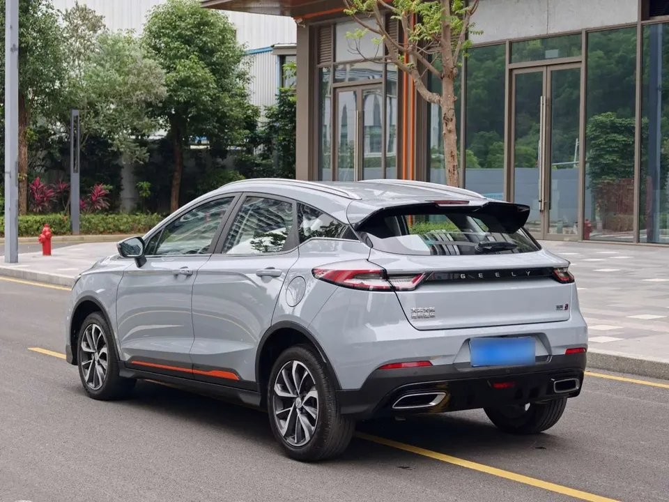 Geely Emgrand S Emgrand S 2022 1.4T CVT Crossover Player Edition 2023 — thumbnail 4