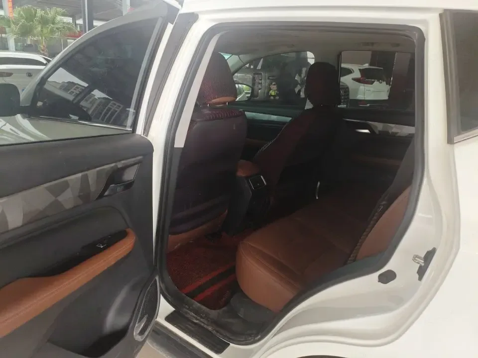Geely Vision X6 Vision X6 2021 PRO 1.4T Automatic Premium Edition 2022 — thumbnail 4