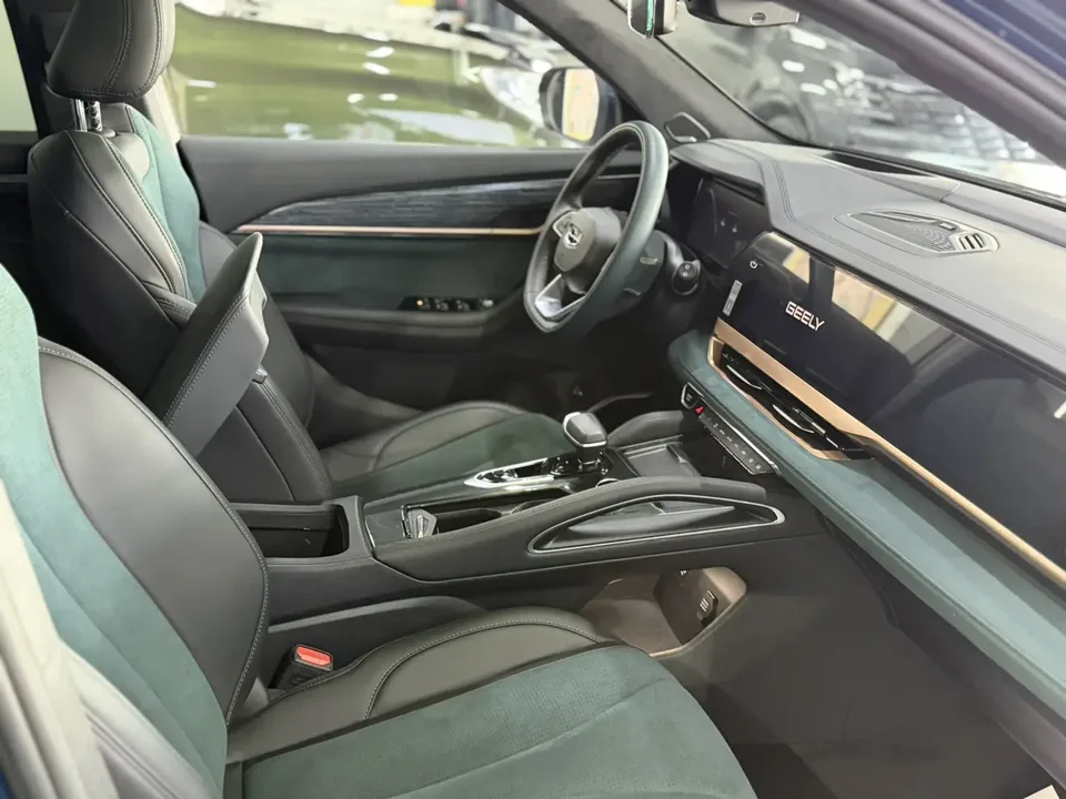 Geely Monjaro 2.0TD High-power Automatic 4WD Flagship Model 2022 — миниатюра 4