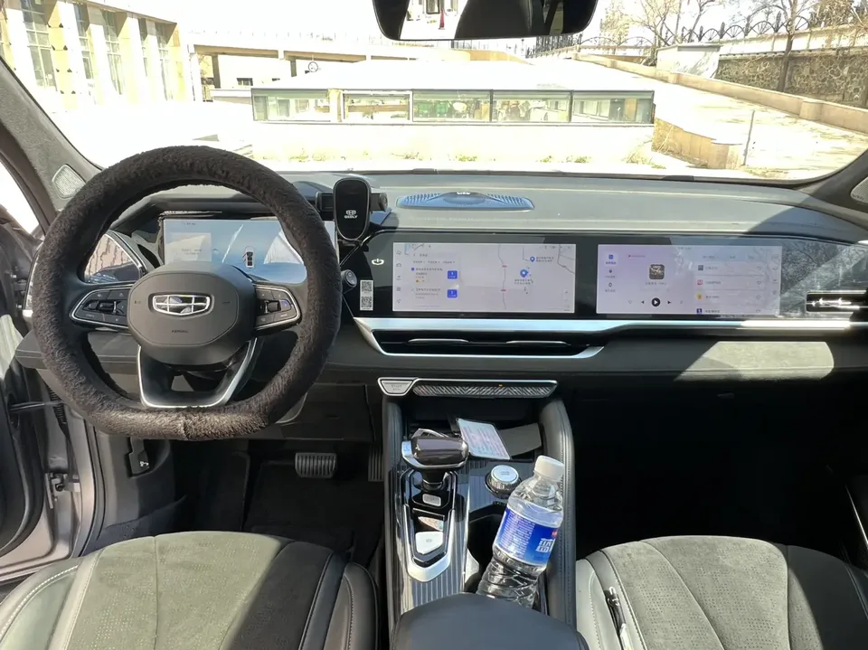 Geely Monjaro Xingyue L 2024 2.0TD High Power Automatic 2WD Skyline Edition 2024 — миниатюра 5