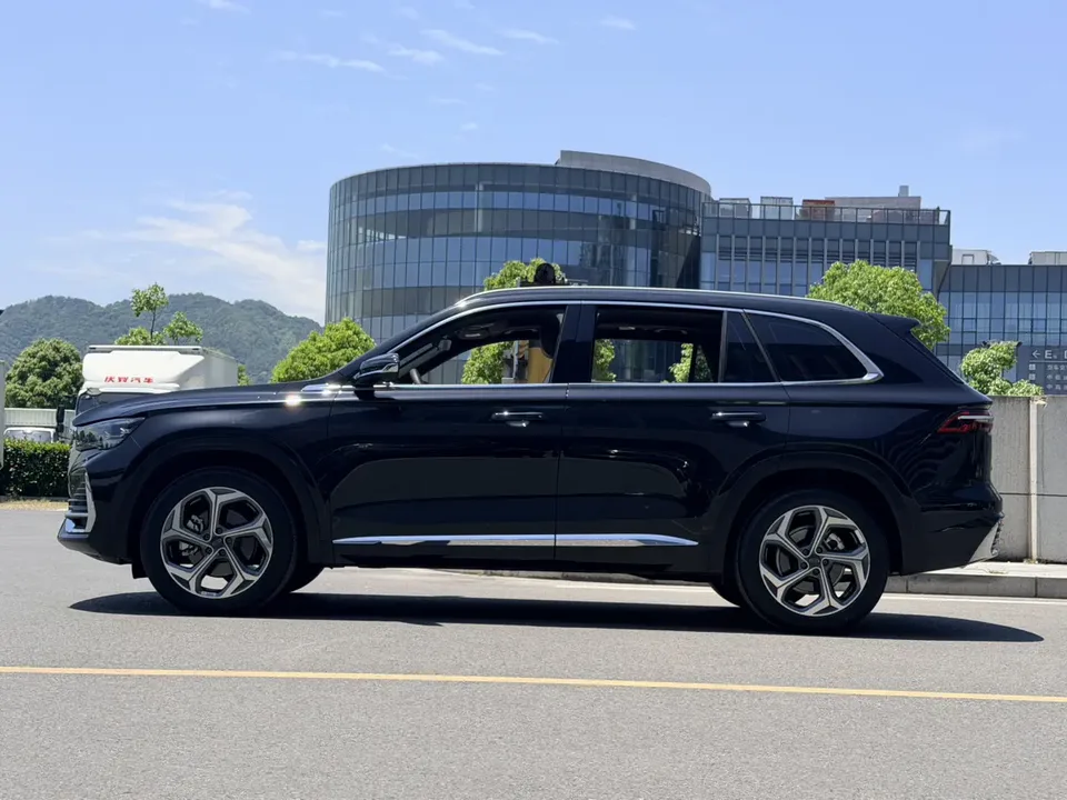 Geely Monjaro Xingyue L 2024 Xingyue L 2024 2.0TD High Power Automatic 2WD Yunqi Edition 2024 — thumbnail 4