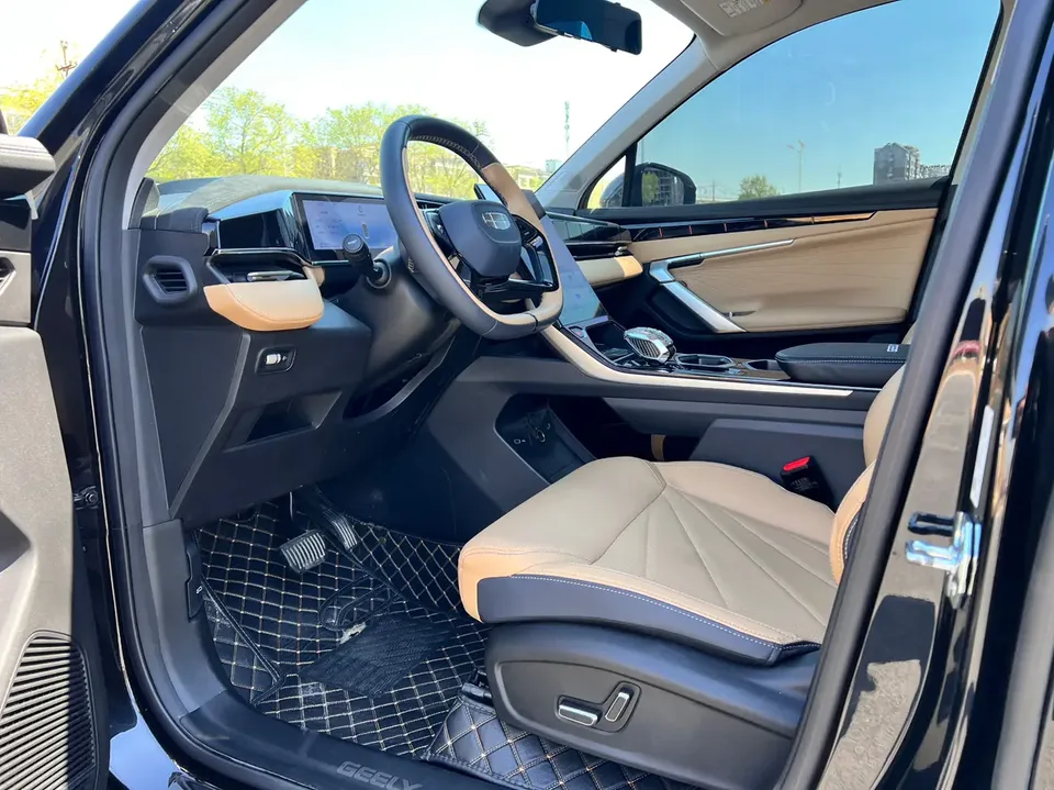 Geely Atlas L Boyue L 2023 1.5TD DCT Premium Edition 2023 — миниатюра 3