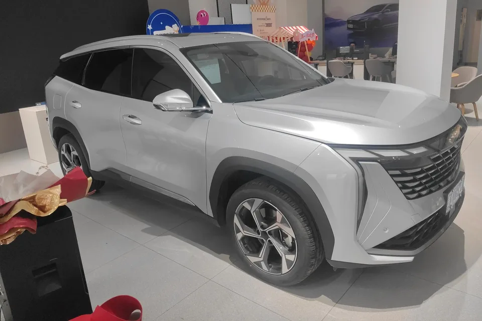 Geely Atlas L 2024