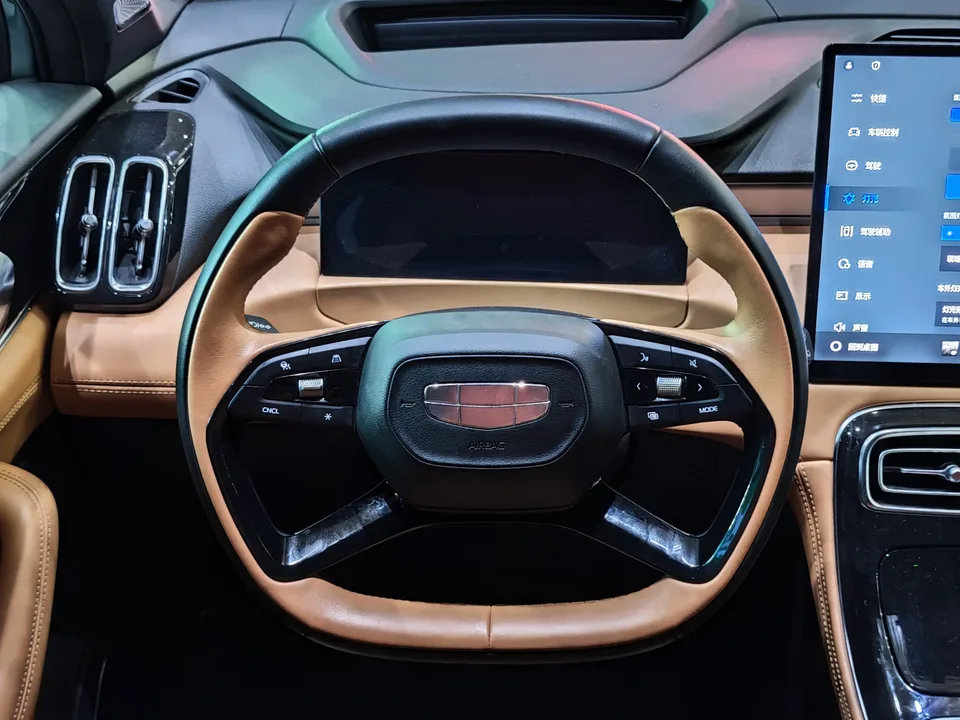 Geely Atlas L fourth generation 1.5TD DCT Jinxiu 2025 — миниатюра 5